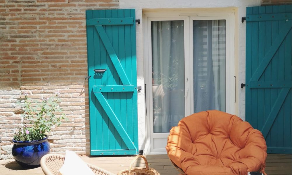 terrasse chambre d'hôtes, le charme des briques roses